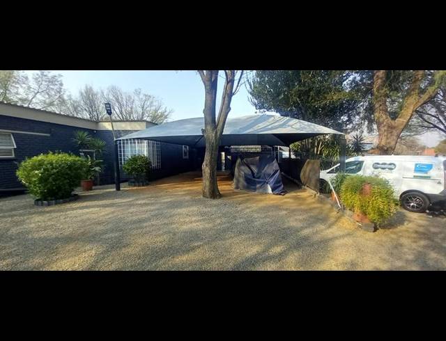 5 BEDROOM HOUSE FOR SALE IN THREE RIVERS